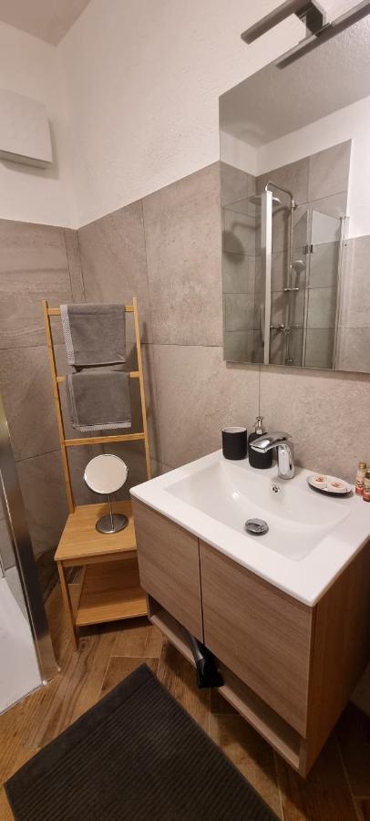 Bed and Breakfast Lo Noyer Et Les Roses Saint-Nicolas Zewnętrze zdjęcie